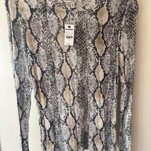 Express Black and Tan Long Sleeve Tee